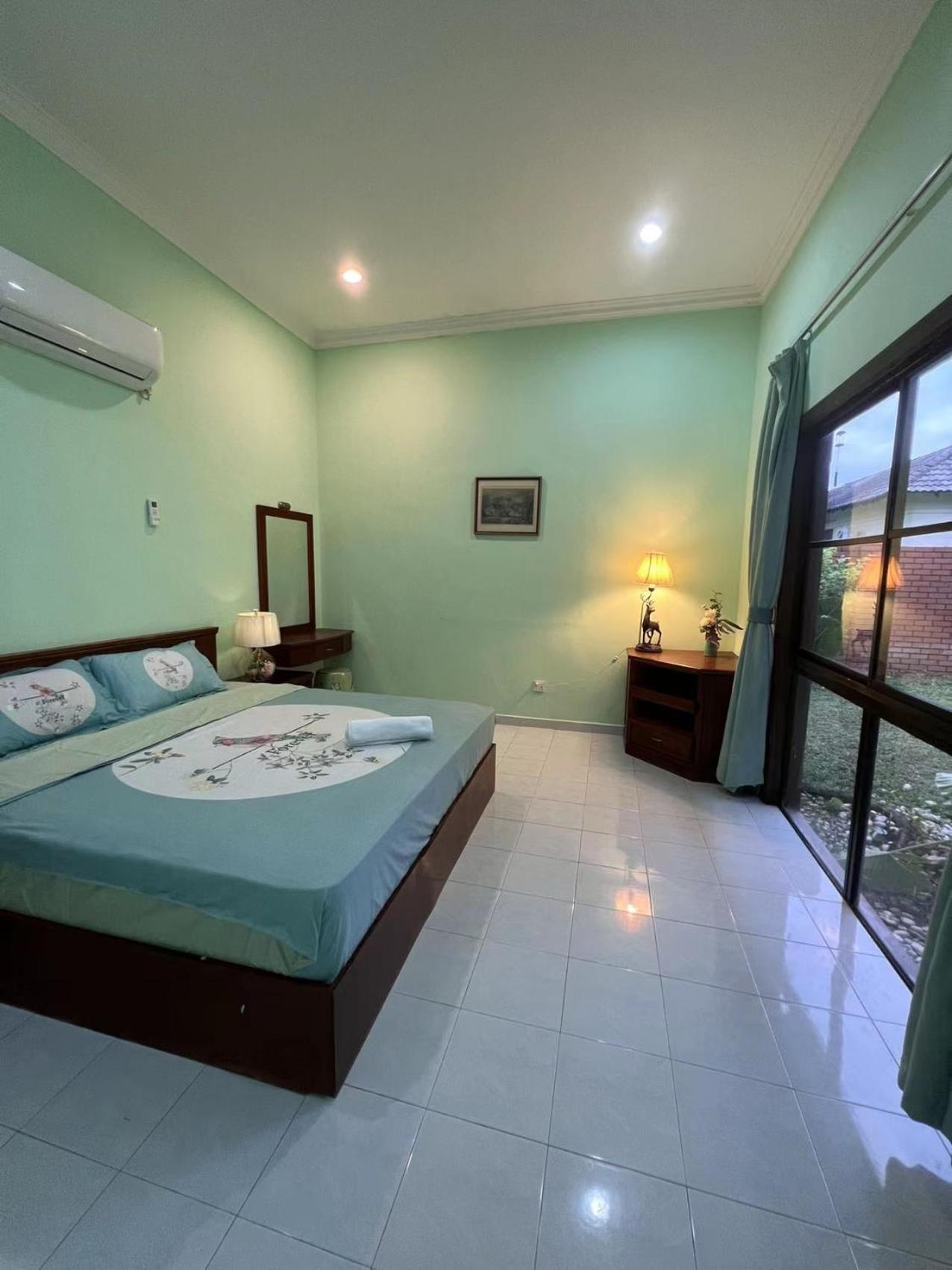 Villa Afamosa D'amour: Private With Garden View And Theater *