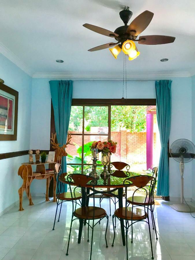Afamosa D'amour: Private With Garden View And Theater Villa